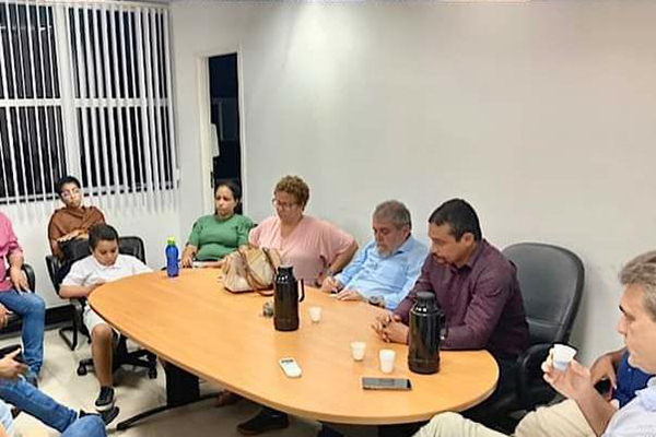 Reunião do PT Salvador com o deputado estadual Robinson Almeida Reunião do PT Salvador com o deputado estadual Robinson Almeida