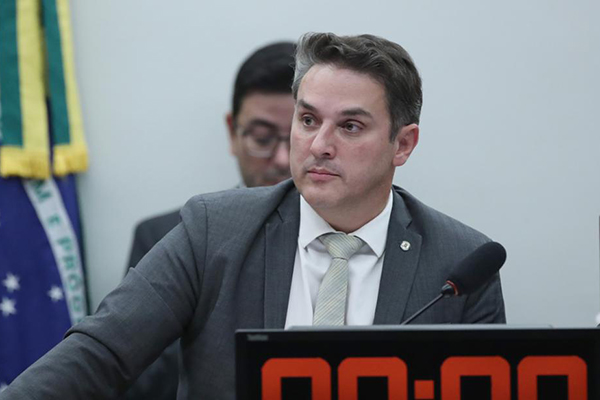O presidente da Frente Invasão Zero, deputado Tenente-Coronel Zucco (PL-RS)