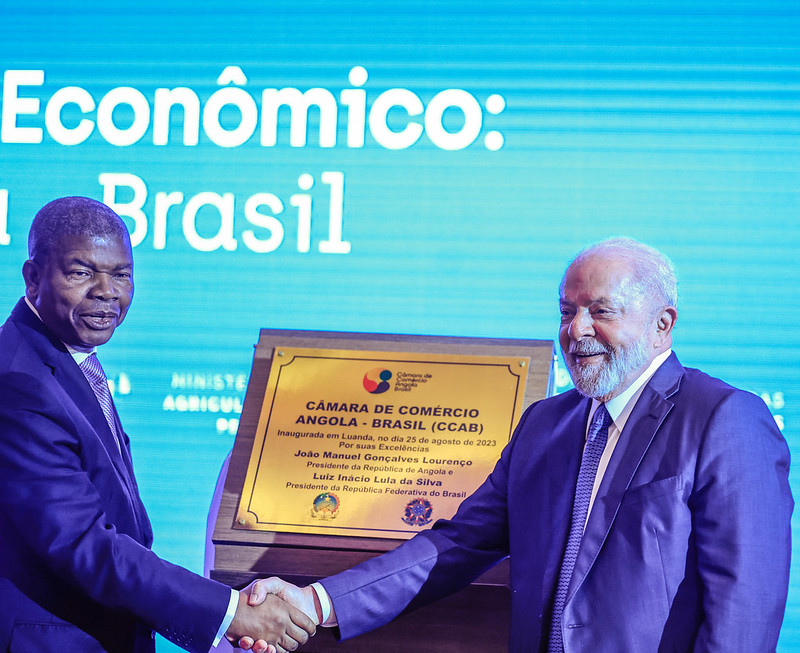 Em Angola, Lula questiona pagamento da dívida de países africanos ao FMI Em Angola, Lula questiona pagamento da dívida de países africanos ao FMI