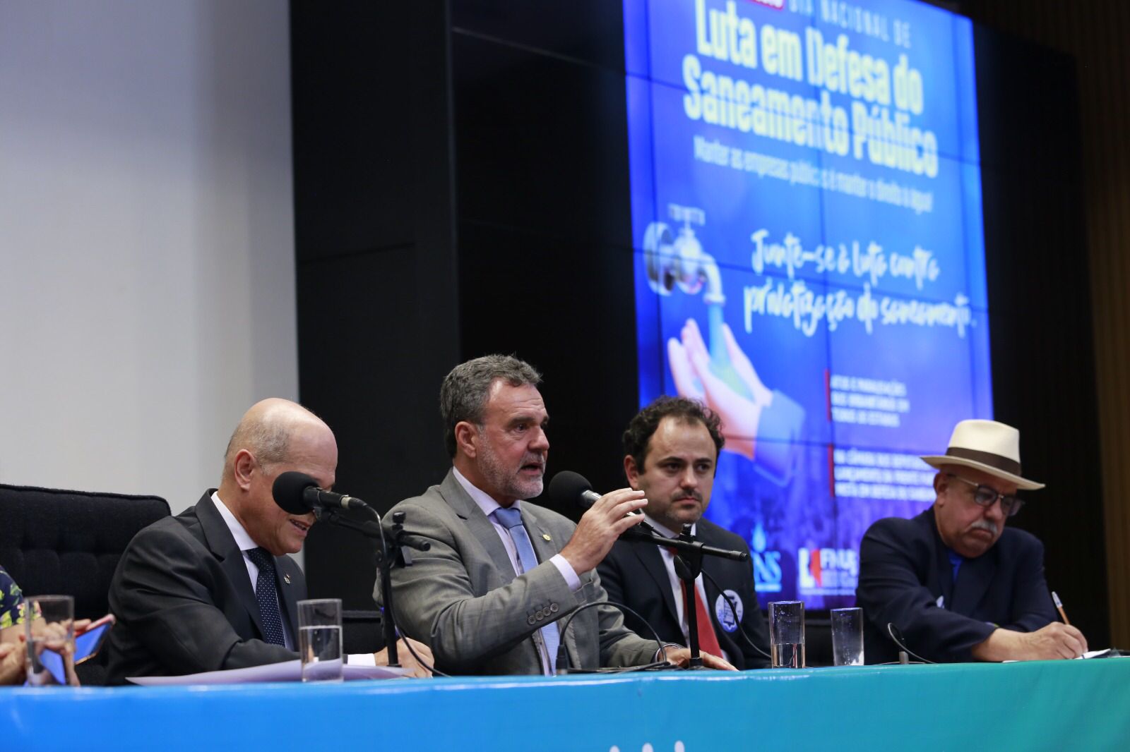 Deputado Daniel Almeida é eleito vice-presidente da Frente Parlamentar em Defesa do Saneamento Público