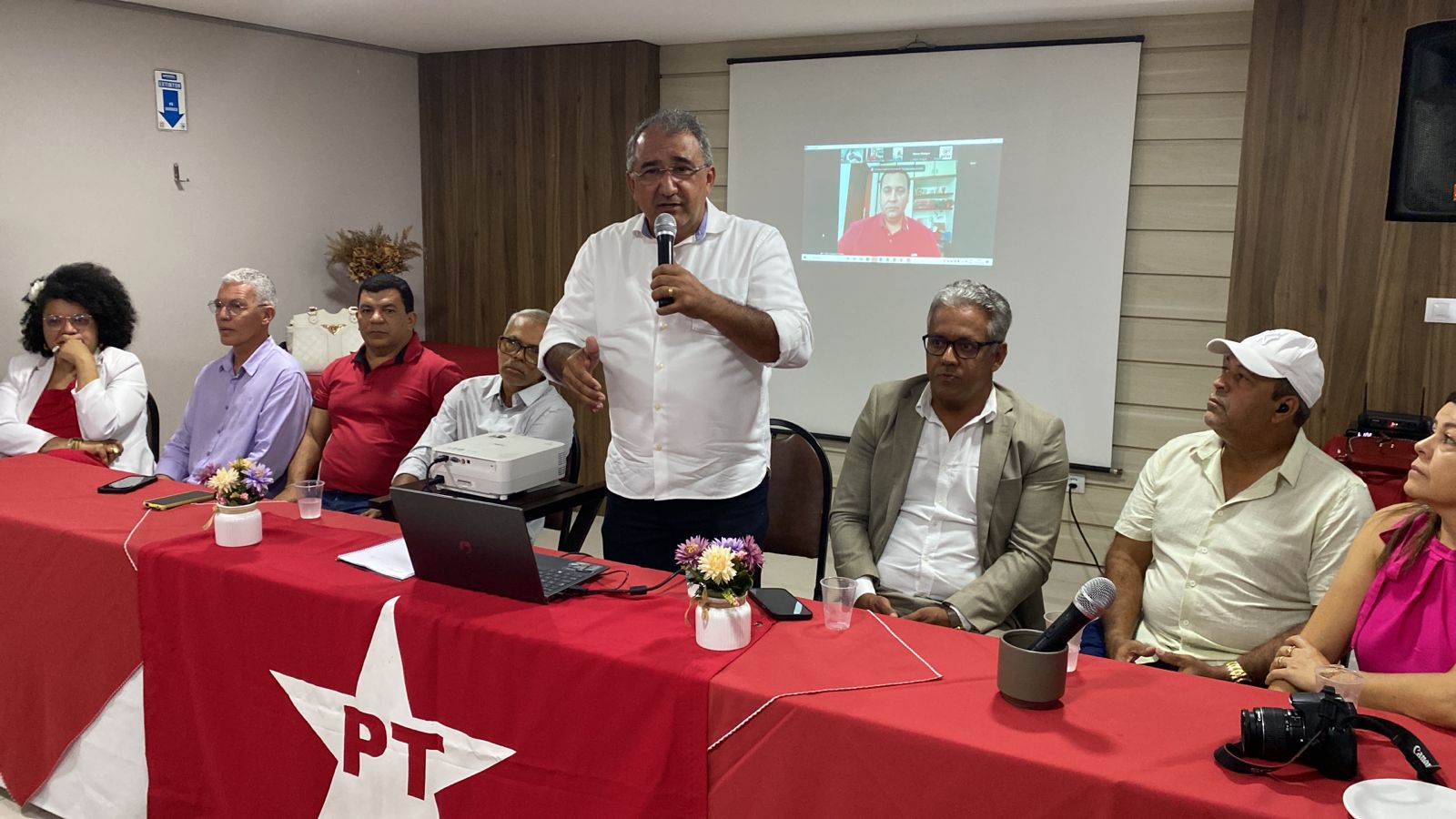 Ex-prefeito de Juazeiro, Isaac Carvalho Ex-prefeito de Juazeiro, Isaac Carvalho