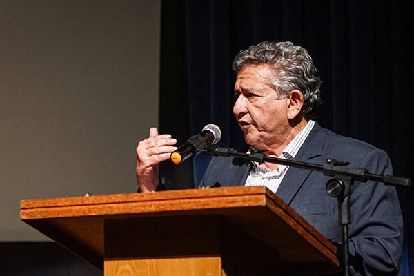 O secretário de Relações Institucionais do Estado, Luiz Caetano