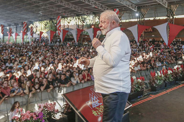 O presidente Lula O presidente Lula