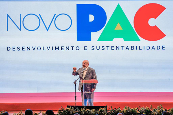 O presidente Lula durante o lançamento do novo PAC
