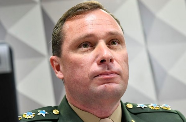 Defesa de militar pleiteia devolução de passaportes um dia após ter benefícios confirmados Defesa de militar pleiteia devolução de passaportes um dia após ter benefícios confirmados