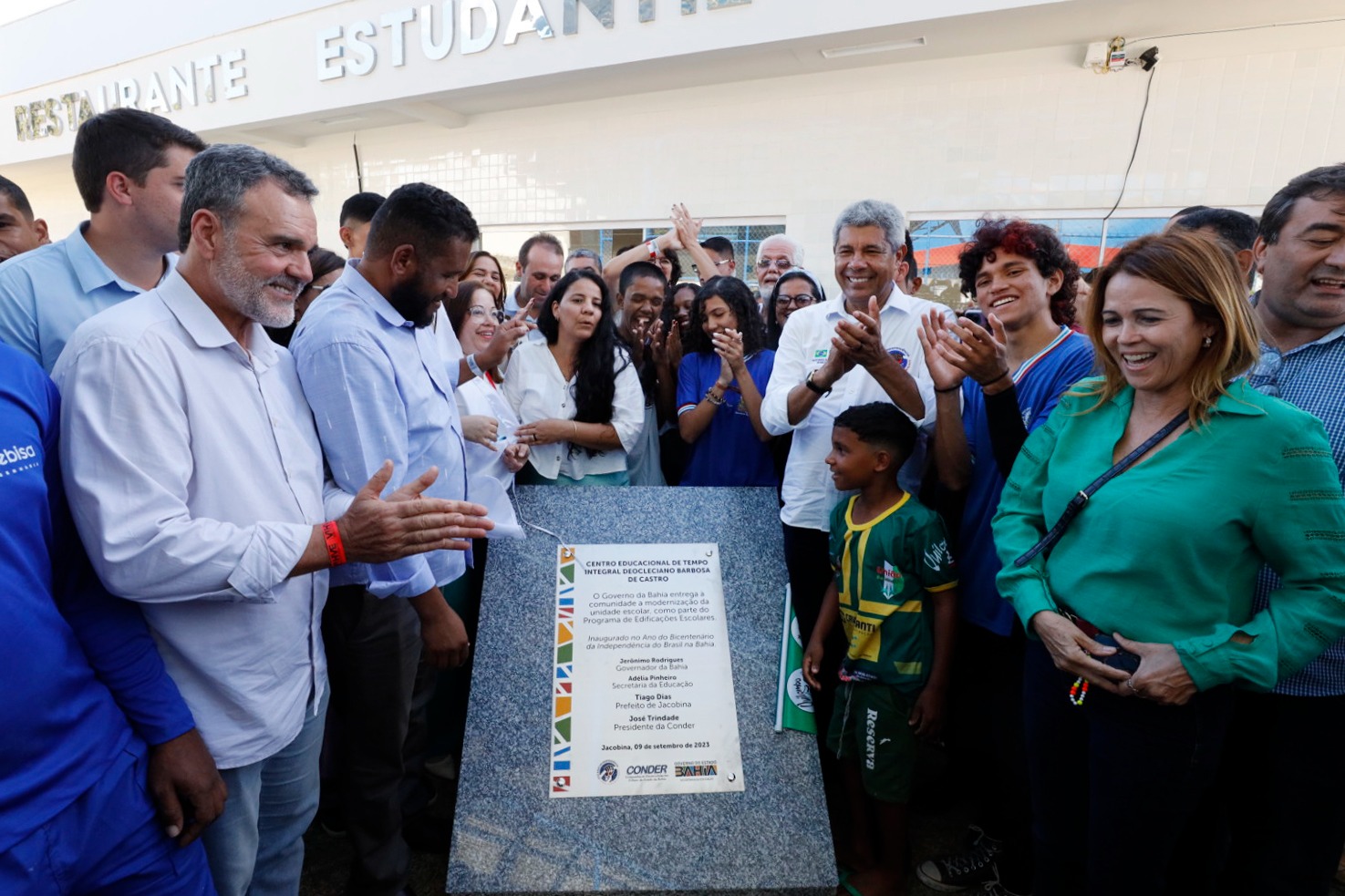 A unidade irá funcionar com atendimento por demanda espontânea e referenciada pela Central de Regulação de Urgências do SAMU A unidade irá funcionar com atendimento por demanda espontânea e referenciada pela Central de Regulação de Urgências do SAMU