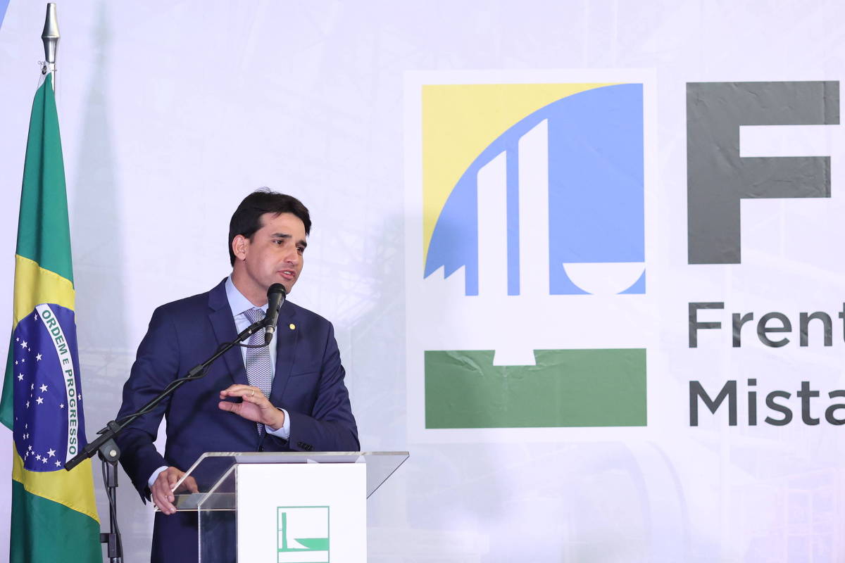 Silvio Costa Filho em lançamento de frente parlamentar no Congresso Silvio Costa Filho em lançamento de frente parlamentar no Congresso
