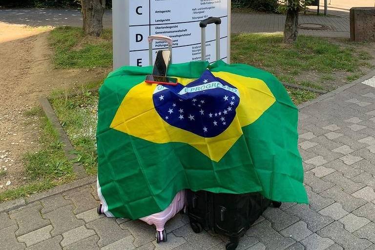 Malas das brasileiras que foram presas injustamente na Alemanha foram recuperadas nesta quinta-feira (7) Malas das brasileiras que foram presas injustamente na Alemanha foram recuperadas nesta quinta-feira (7)