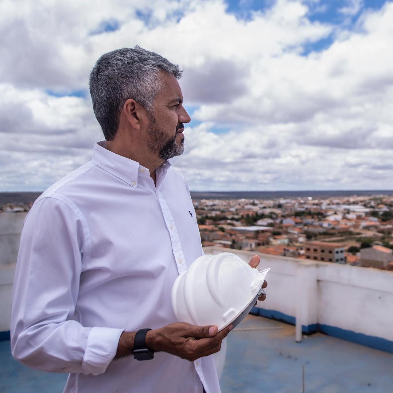 A pedido do prefeito Elmo Vaz projeto foi votado hoje em regime de urgência A pedido do prefeito Elmo Vaz projeto foi votado hoje em regime de urgência