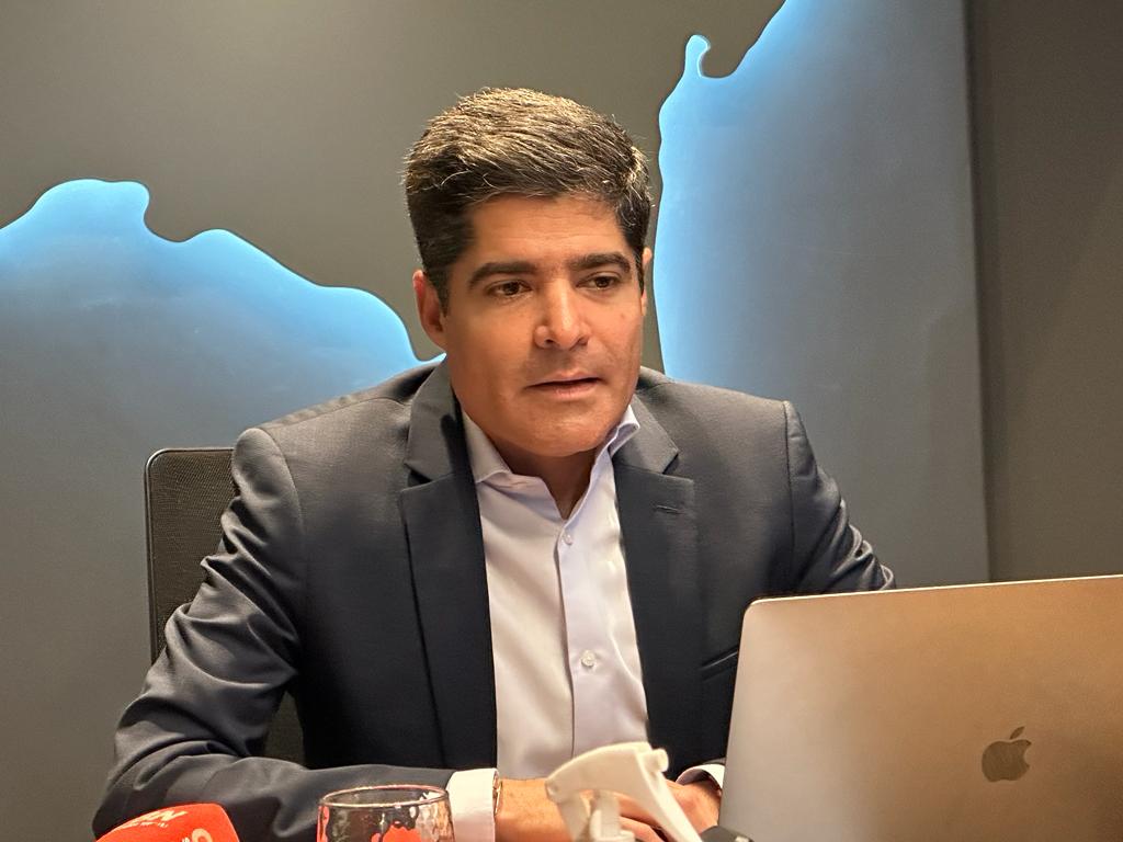 ACM Neto, ex-prefeito de Salvador, está pronto para desempenhar uma "tripla jornada" em seu partido ACM Neto, ex-prefeito de Salvador, está pronto para desempenhar uma "tripla jornada" em seu partido