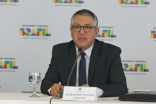 O ministro Alexandre Padilha