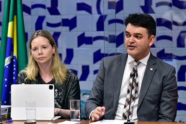 Os deputados federais Dani Cunha e Rubens Pereira Júnior fazem parte do Grupo de Trabalho que elabora texto da minirreforma eleitoral Os deputados federais Dani Cunha e Rubens Pereira Júnior fazem parte do Grupo de Trabalho que elabora texto da minirreforma eleitoral