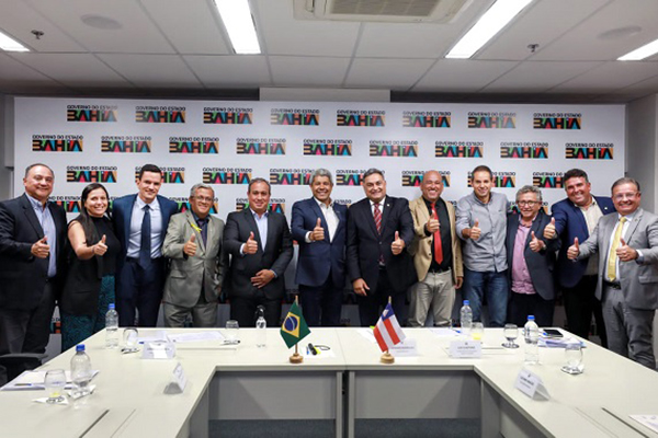 Deputados formam bloco para apoiar governo Jerônimo na Assembleia Deputados formam bloco para apoiar governo Jerônimo na Assembleia