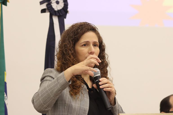 A ministra da Gestão e Inovação em Serviços Públicos, Esther Dweck