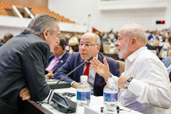 O presidente Lula na Cúpula do G77 + China, realizada em Havana, Cuba O presidente Lula na Cúpula do G77 + China, realizada em Havana, Cuba