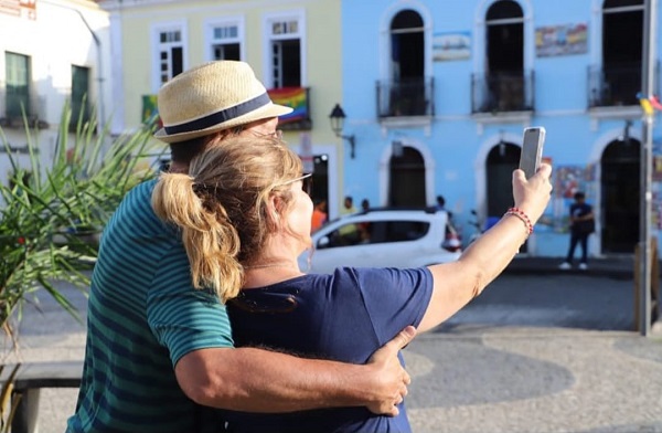 Casal de turista no Pelourinho Casal de turista no Pelourinho