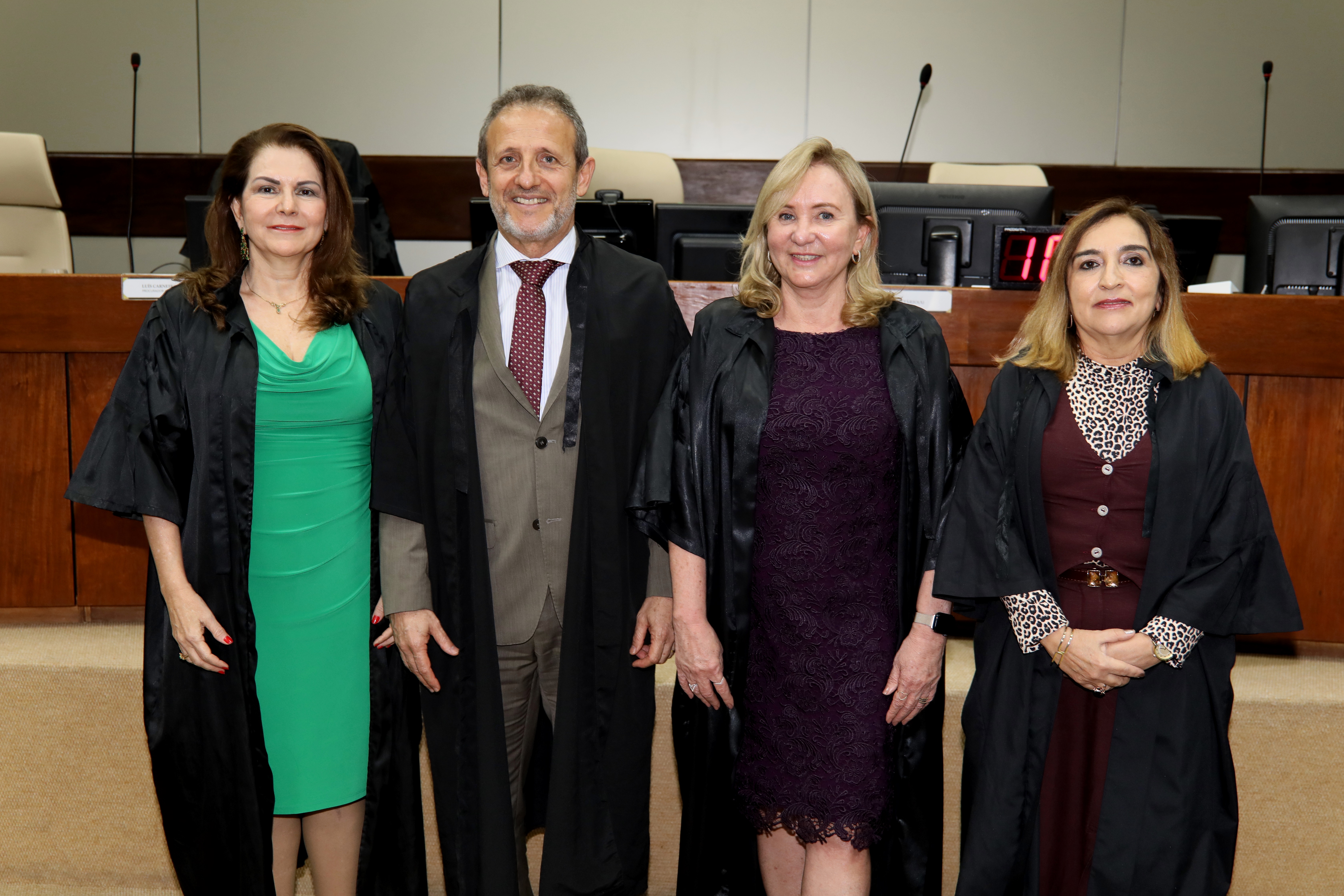Da esquerda para a direita, os desembargadores Ivana Magaldi, Jéferson Muricy, Léa Nunes e Suzana Inácio