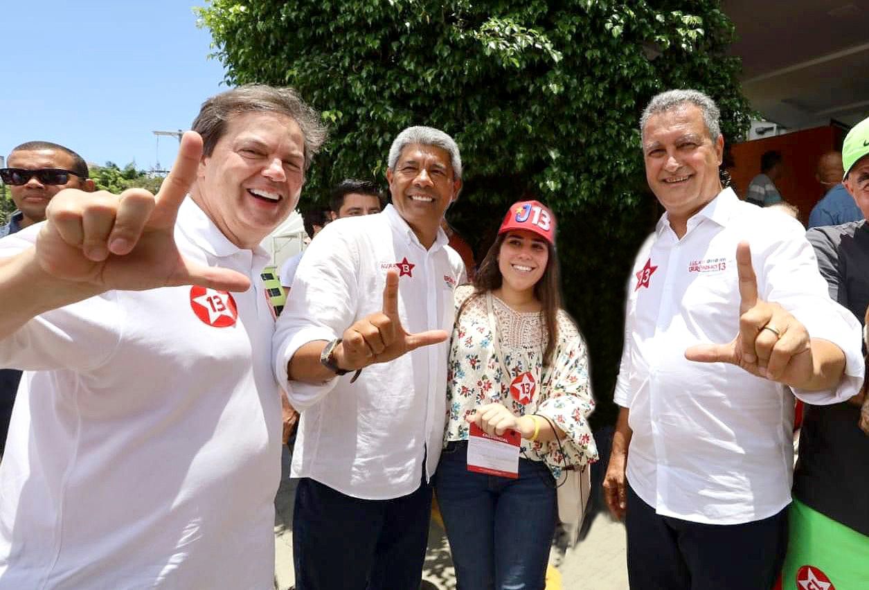Zé Trindade destaca união do grupo ao comemorar 1 ano da vitória de Jerônimo e Lula Zé Trindade destaca união do grupo ao comemorar 1 ano da vitória de Jerônimo e Lula