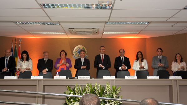 Procurador-chefe do Ministério Público do Trabalho (MPT) na Bahia, Maurício Ferreira Brito ficará à frente da gestão do órgão durante o biênio 2023-2025 Procurador-chefe do Ministério Público do Trabalho (MPT) na Bahia, Maurício Ferreira Brito ficará à frente da gestão do órgão durante o biênio 2023-2025