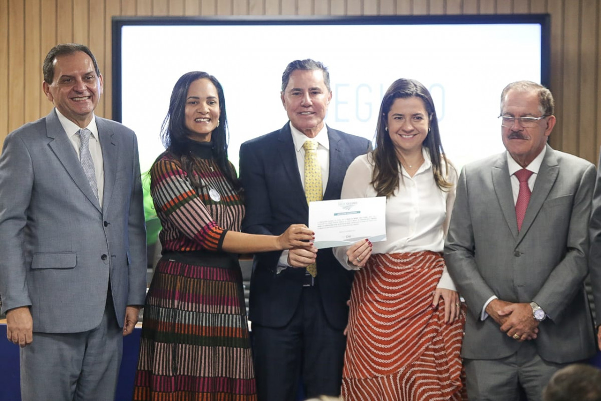 A premiação nacional reconhece a abertura de mais de 14.500 matrículas e a emissão de mais de 7.600 títulos de propriedade promovido pelo Nuref A premiação nacional reconhece a abertura de mais de 14.500 matrículas e a emissão de mais de 7.600 títulos de propriedade promovido pelo Nuref
