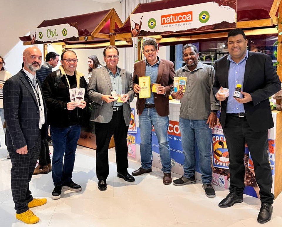 Durante quatro dias, os empresários puderam ampliar a visibilidade e a comercialização de marcas de chocolates baianos Durante quatro dias, os empresários puderam ampliar a visibilidade e a comercialização de marcas de chocolates baianos