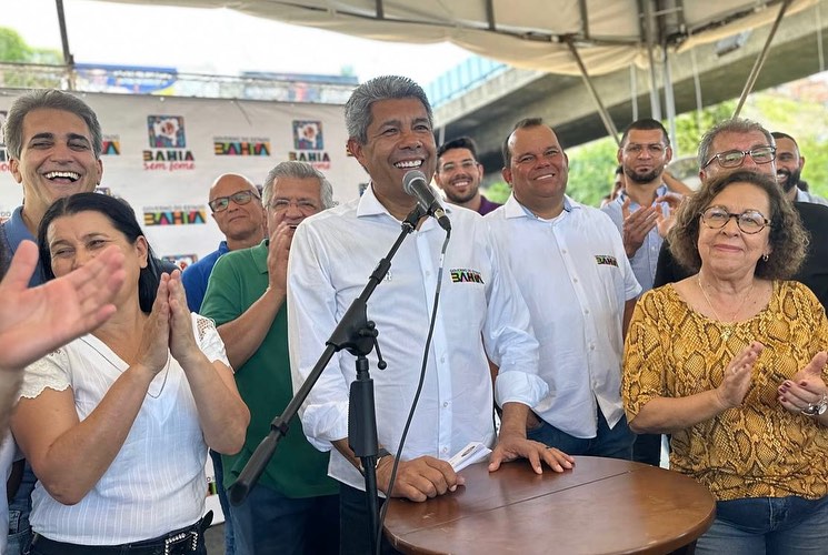 Jerônimo Rodrigues esteve no domingo em bairros da Periferia acompanhado de candidato do PT e outros interessados na Prefeitura Jerônimo Rodrigues esteve no domingo em bairros da Periferia acompanhado de candidato do PT e outros interessados na Prefeitura