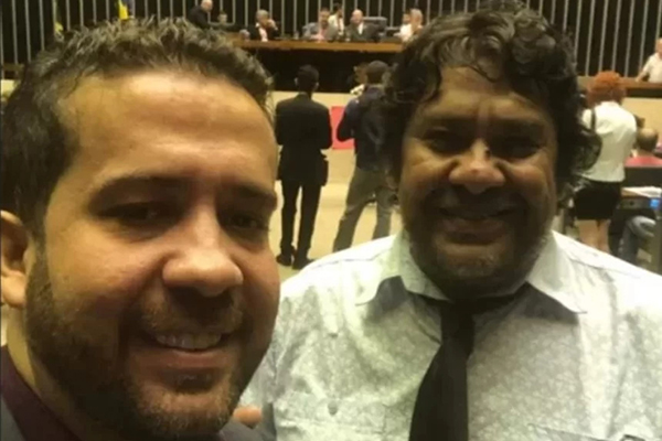 O deputado federal André Janones e seu primo e aliado político, Mac Janones O deputado federal André Janones e seu primo e aliado político, Mac Janones