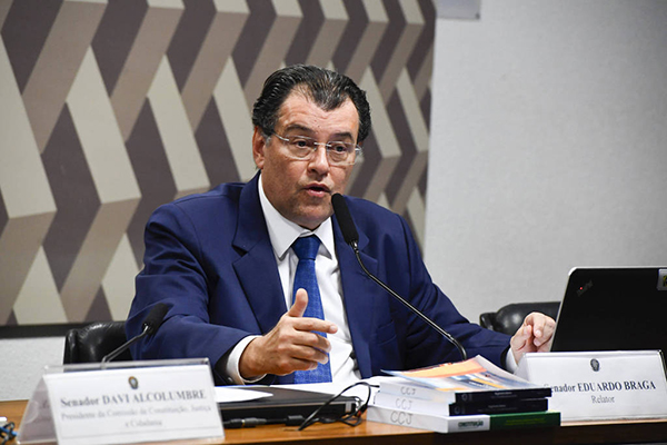 O senador Eduardo Braga (MDB-AM), relator da Reforma Tributária no ano passado, será também o relator do projeto de regulamentação.