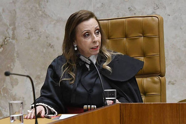 A procuradora-geral da República Elizeta Maria de Paiva Ramos, que ocupa o cargo interinamente