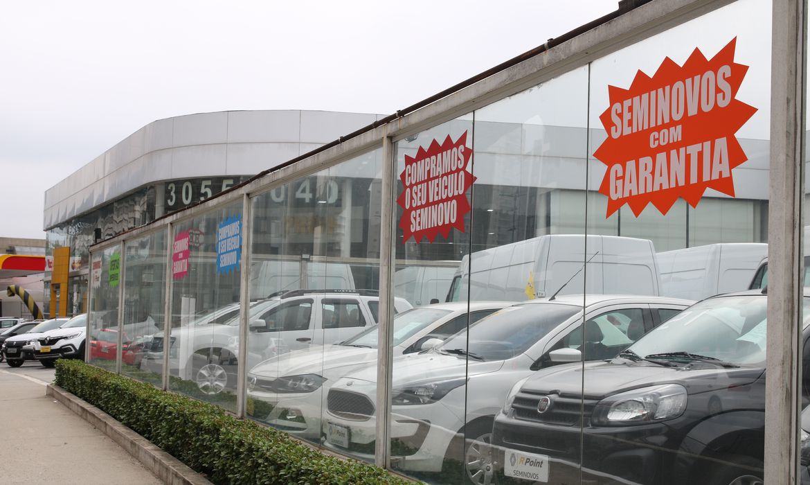 Feirão de seminovos em Salvador bate recorde de financiamentos do Brasil em 2024 Feirão de seminovos em Salvador bate recorde de financiamentos do Brasil em 2024