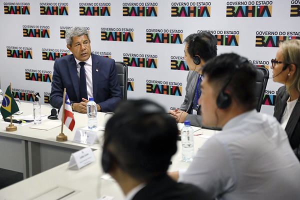O presidente da Goldwind Internacional, Wang Hai, e executivos do grupo estiveram reunidos, nesta manhã, com o governador Jerônimo Rodrigues