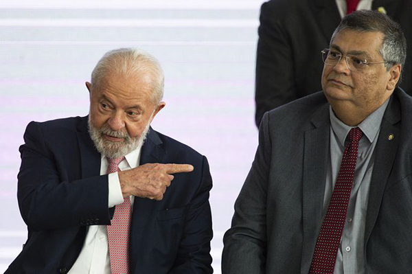 O presidente Lula e o ministro Flávio Dino, do STF