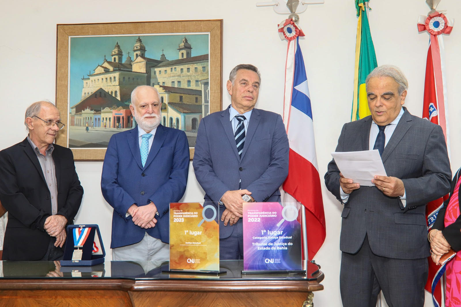 Cerimônia acontece nesta terça-feira (3)
