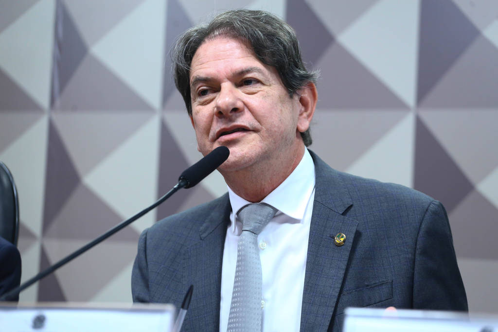 O senador Cid Gomes durante a sessão da CPI do 8 de janeiro, em maio O senador Cid Gomes durante a sessão da CPI do 8 de janeiro, em maio
