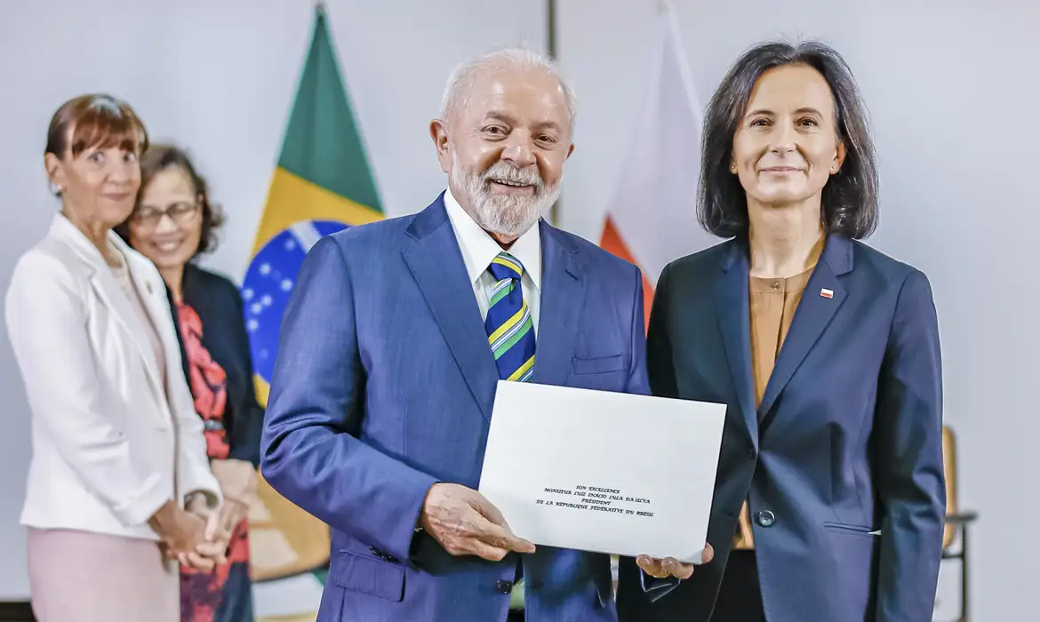 Carta formaliza atuação de representantes diplomáticos no país