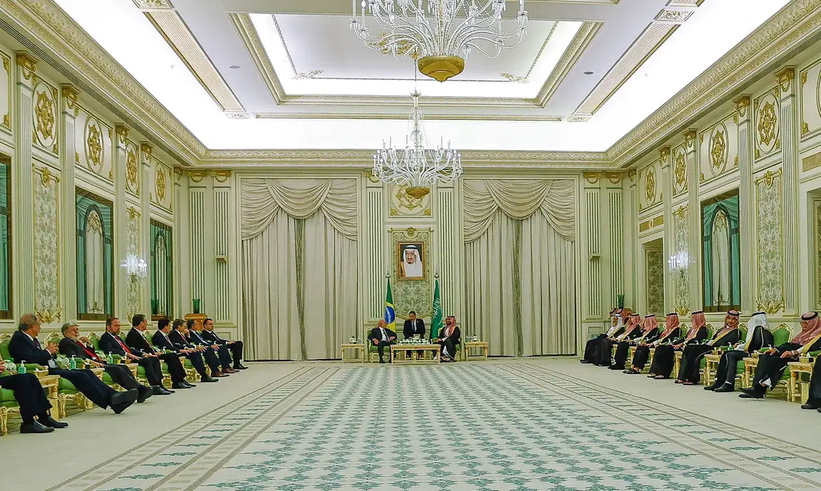 Fundo Saudita deve aplicar no Brasil investimentos de US$ 10 bilhões