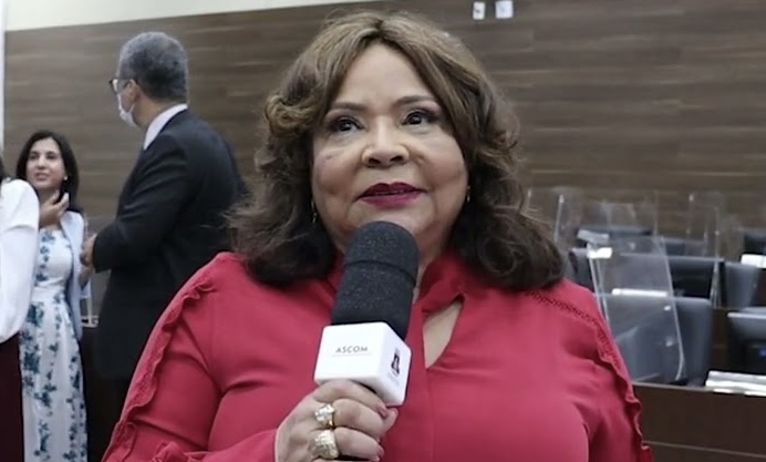 Desembargadora Cassinelza da Costa Santos Lopes