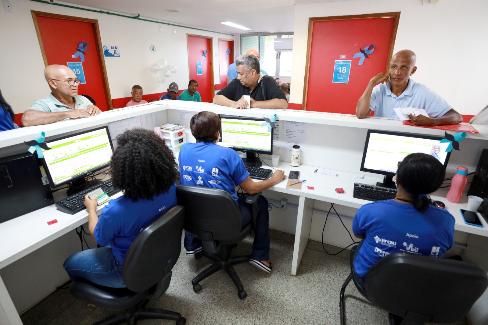 750 homens, com idade a partir de 45 anos, realizam consultas e exames com urologistas no Hospital Roberto Santos 750 homens, com idade a partir de 45 anos, realizam consultas e exames com urologistas no Hospital Roberto Santos
