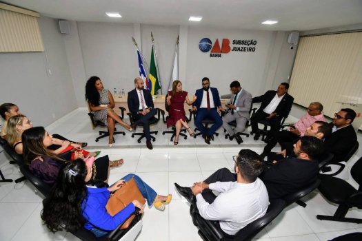 Projeto integra o OAB Por Toda a Bahia e reforça a importância das prerrogativas em cada subseção do estado Projeto integra o OAB Por Toda a Bahia e reforça a importância das prerrogativas em cada subseção do estado