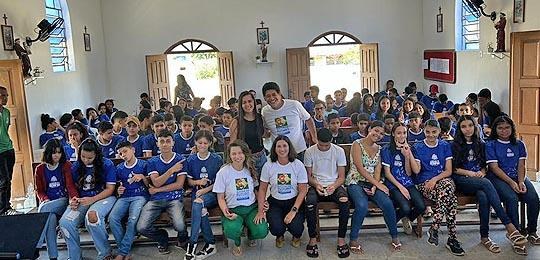 A ação consistiu em rodas de conversa e oficinas com urnas eletrônicas que simularam uma eleição com candidatos, eleitores e mesários. 