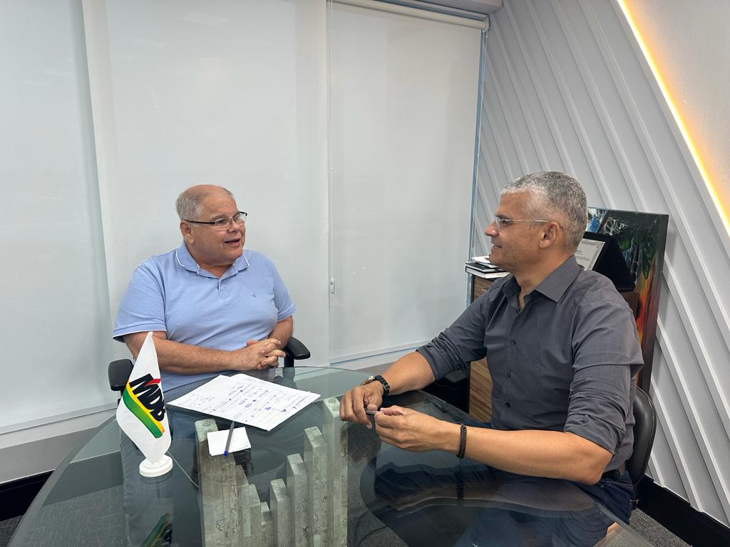 Pré-candidato, Pablo Roberto se reúne com Lúcio Vieira Lima para discutir cenário eleitoral em Feira