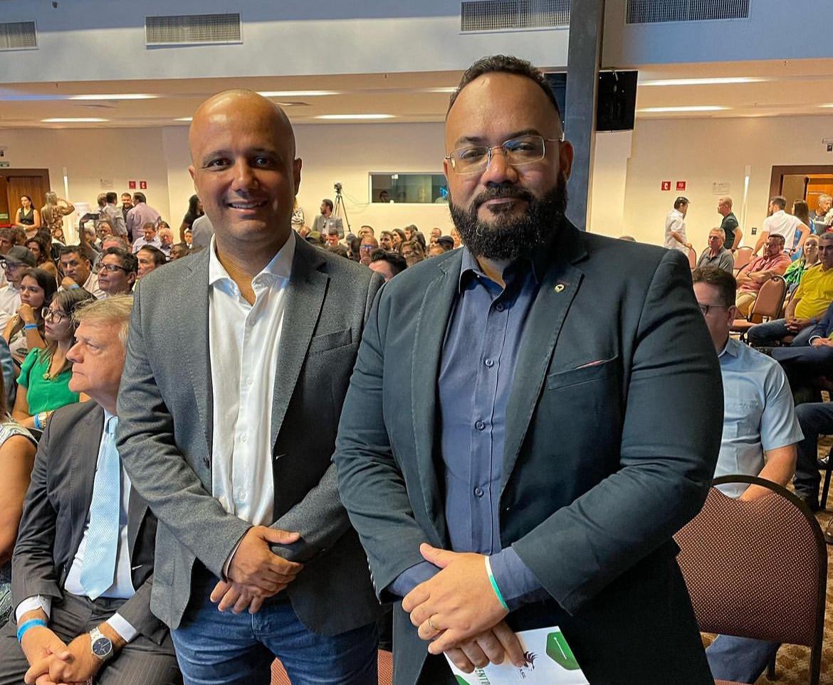 Major Vitor Hugo e Leandro de Jesus 