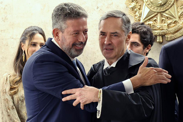 Os presidentes da Câmara, Arthur Lira (PP-AL), e do STF, Luís Roberto Barroso