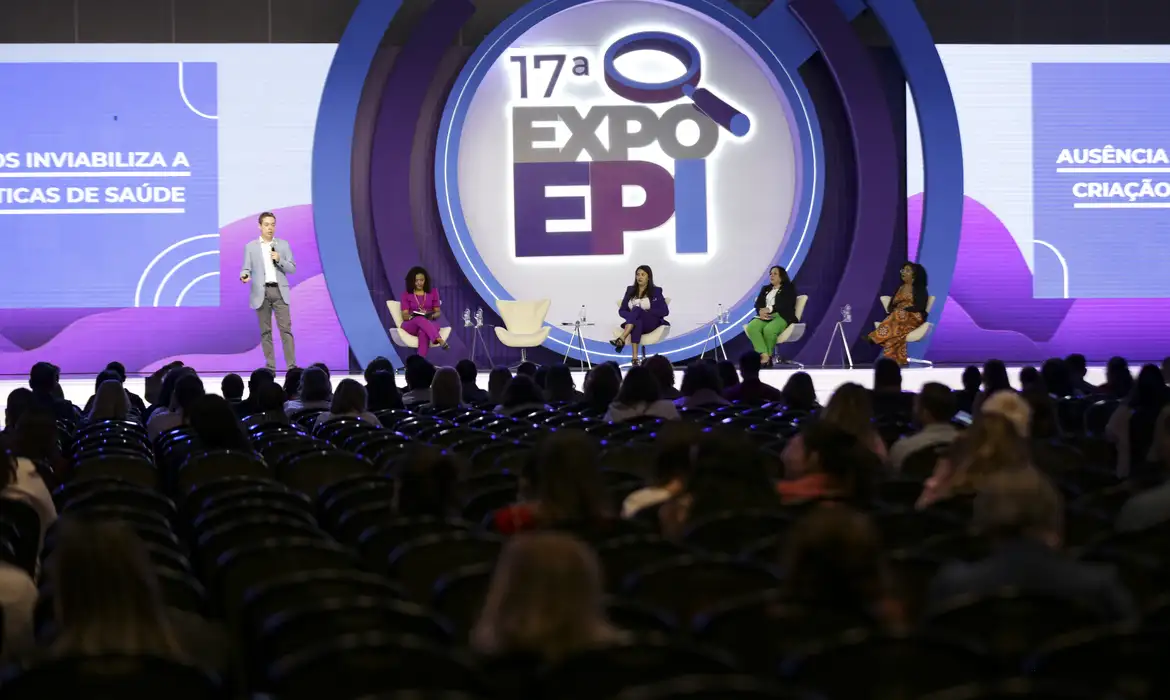 Evento em Brasília discute fortalecimento do sistema público de saúde Evento em Brasília discute fortalecimento do sistema público de saúde