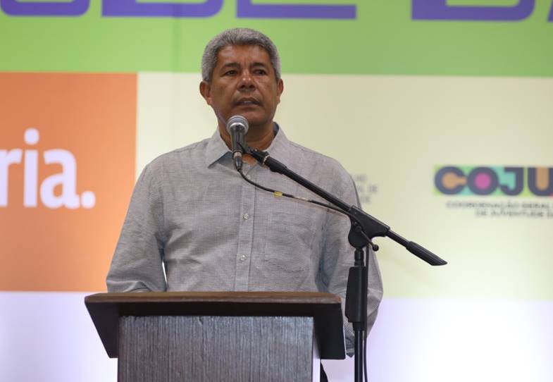 Governador diz que torcida baiana é de "elevado grau"