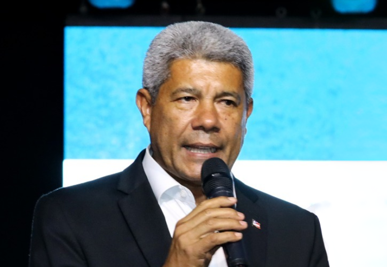 Governador prometeu uma decisão sobre a candidatura em Salvador até o fim do mês Governador prometeu uma decisão sobre a candidatura em Salvador até o fim do mês