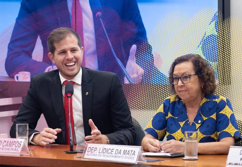 Para a deputada baiana, o brega precisa de apoio e também é 'um importante vetor de inclusão social'