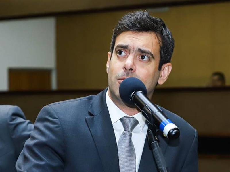 'Perdemos um servidor exemplar', disse o deputado