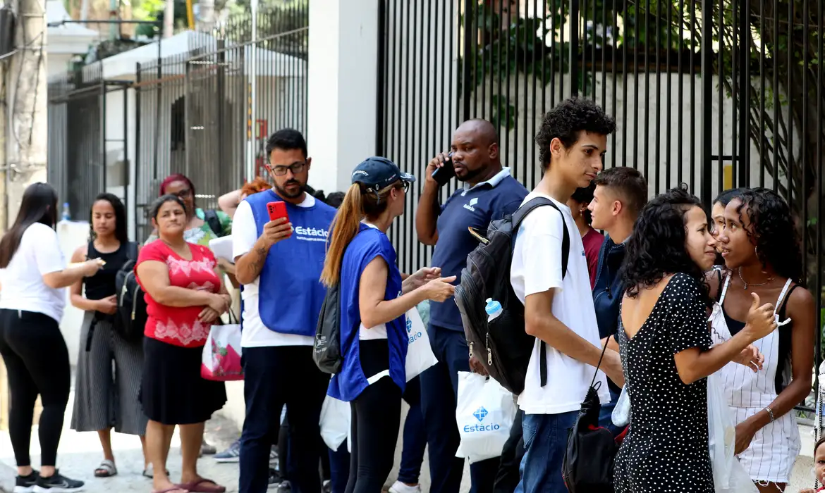 Apurações seguem em cinco estados e no Distrito Federal Apurações seguem em cinco estados e no Distrito Federal