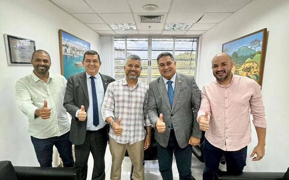 Ainda mais forte e unida, base de Elmo Vaz ganha apoio do Solidariedade em Irecê